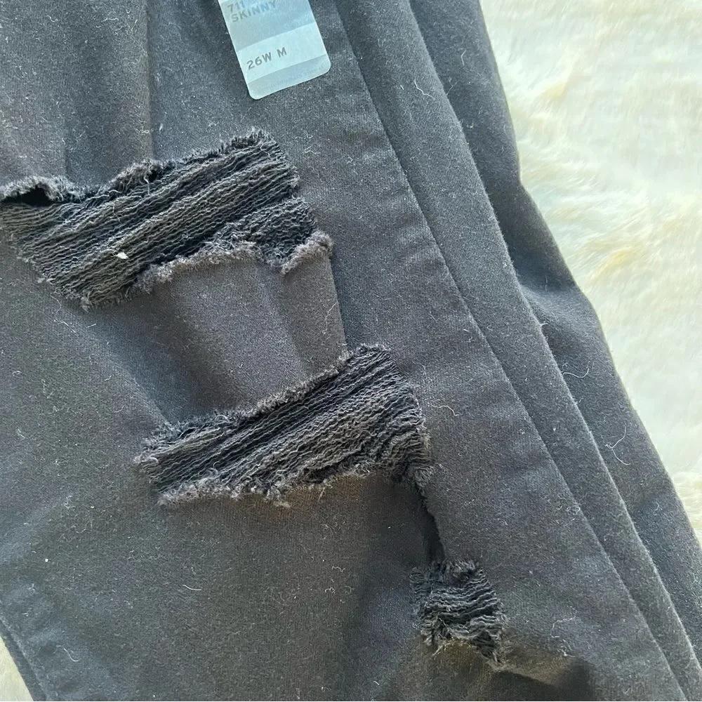 Levi’s 711 Distressed Skinny Jeans Black Denim Mid Rise 26W Plus Size NWT